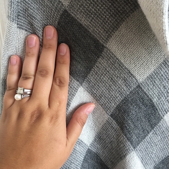 NWT plaid poncho - Picture 4 of 4